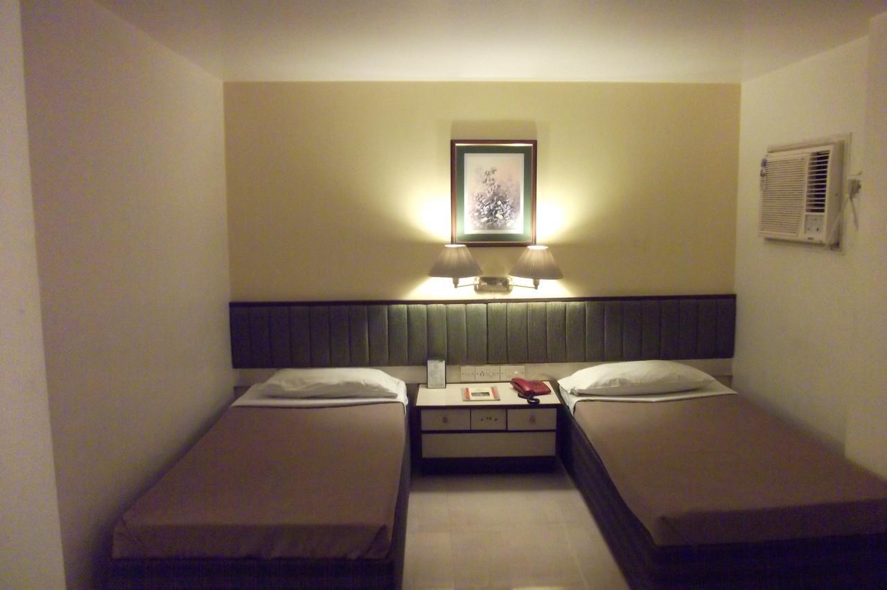 Hotel Bluehill بهافا نجر المظهر الخارجي الصورة