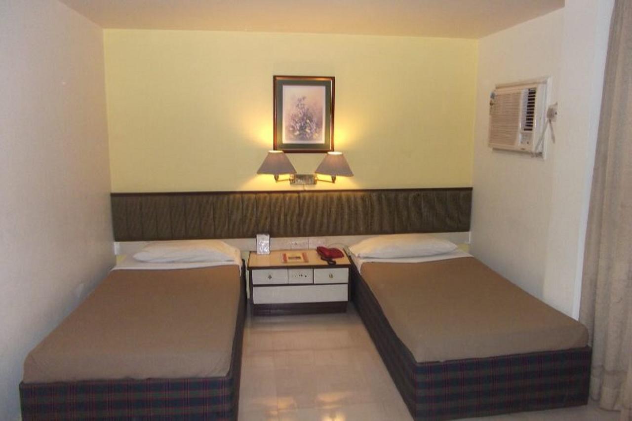 Hotel Bluehill بهافا نجر المظهر الخارجي الصورة