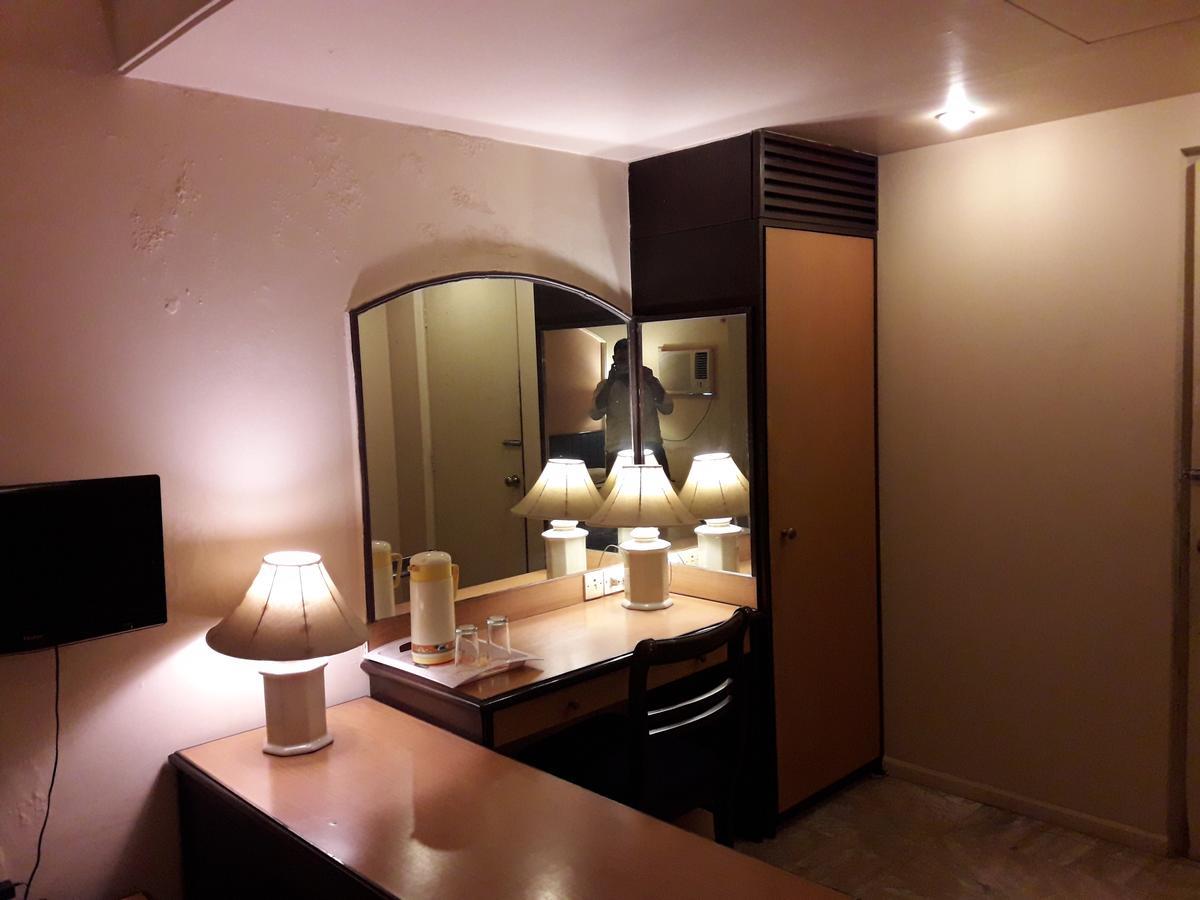 Hotel Bluehill بهافا نجر المظهر الخارجي الصورة