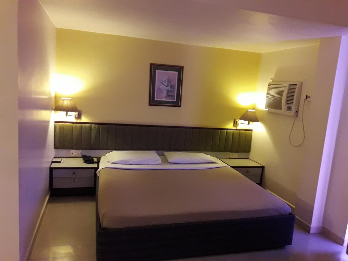 Hotel Bluehill بهافا نجر المظهر الخارجي الصورة