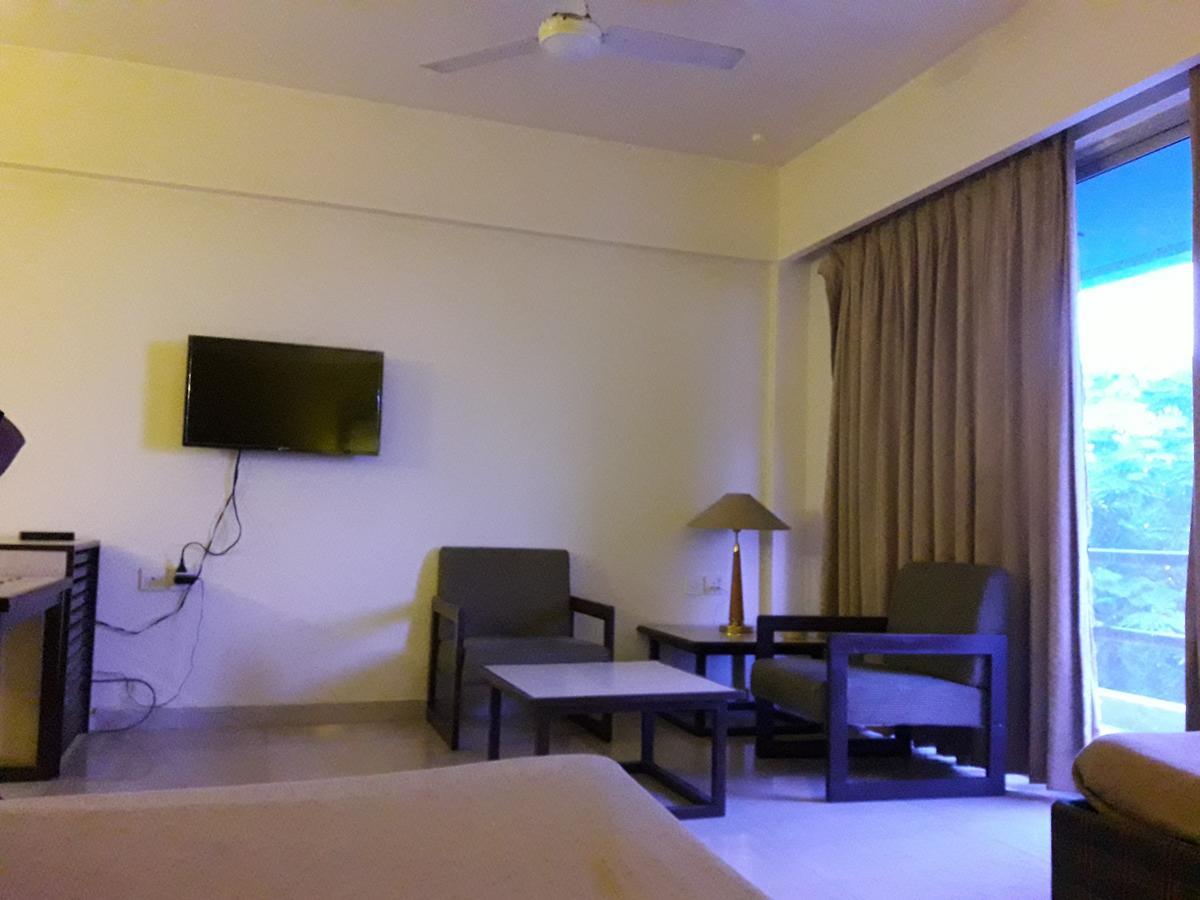 Hotel Bluehill بهافا نجر المظهر الخارجي الصورة
