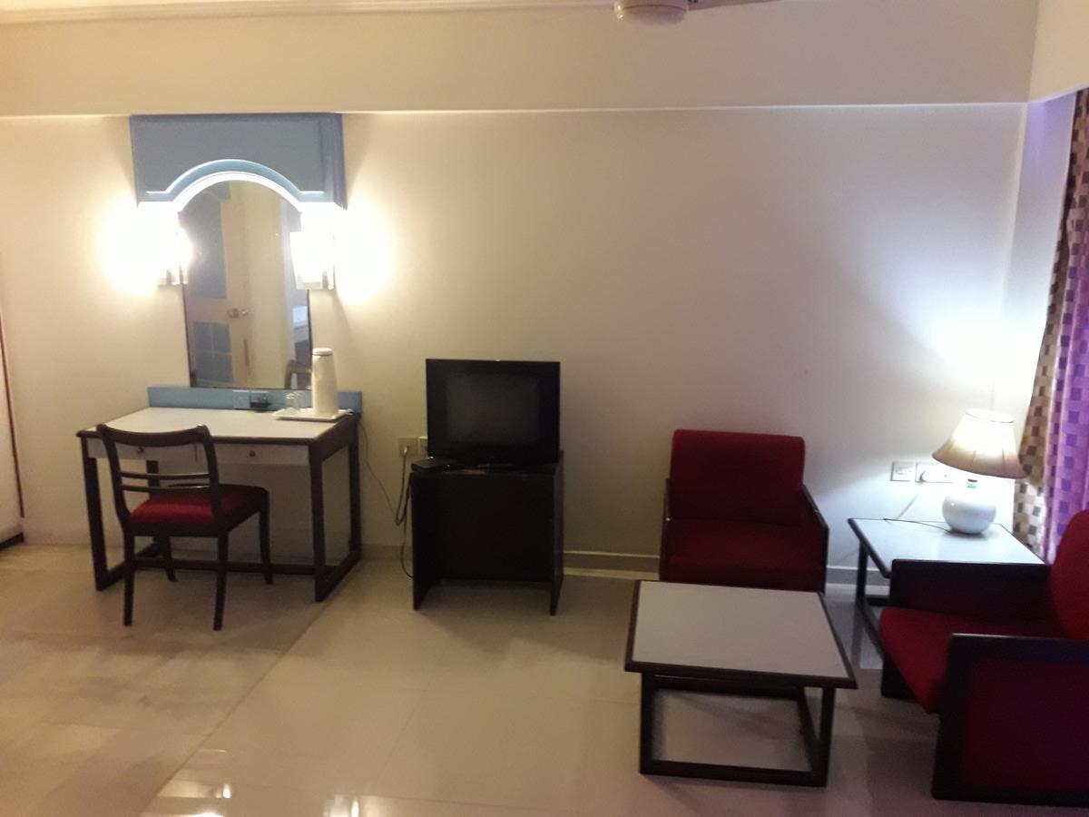 Hotel Bluehill بهافا نجر المظهر الخارجي الصورة